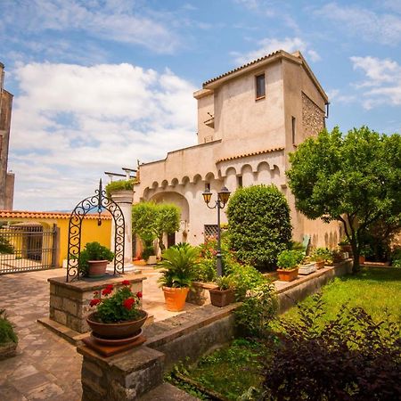 Torre Caetana Panzió Minturno Kültér fotó