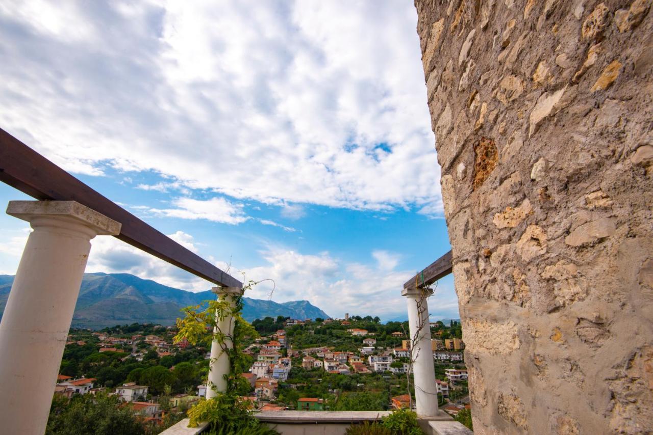 Torre Caetana Panzió Minturno Kültér fotó