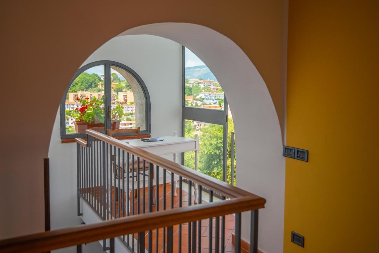 Torre Caetana Panzió Minturno Kültér fotó